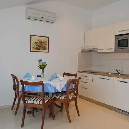 Apartments Mina Porec Exterior photo