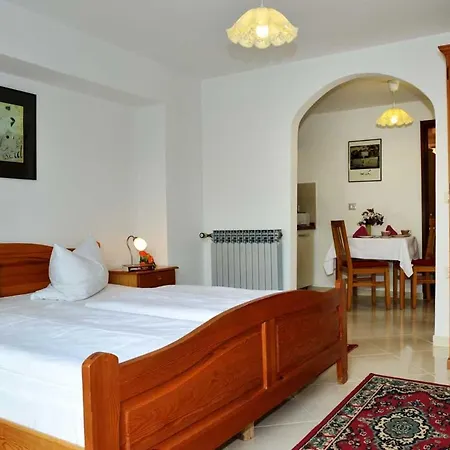 Apartments Mina Porec Exterior photo